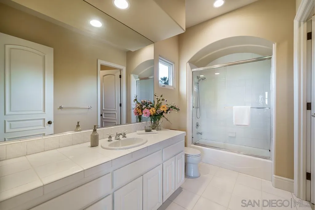 13752 Paseo Valle Alto