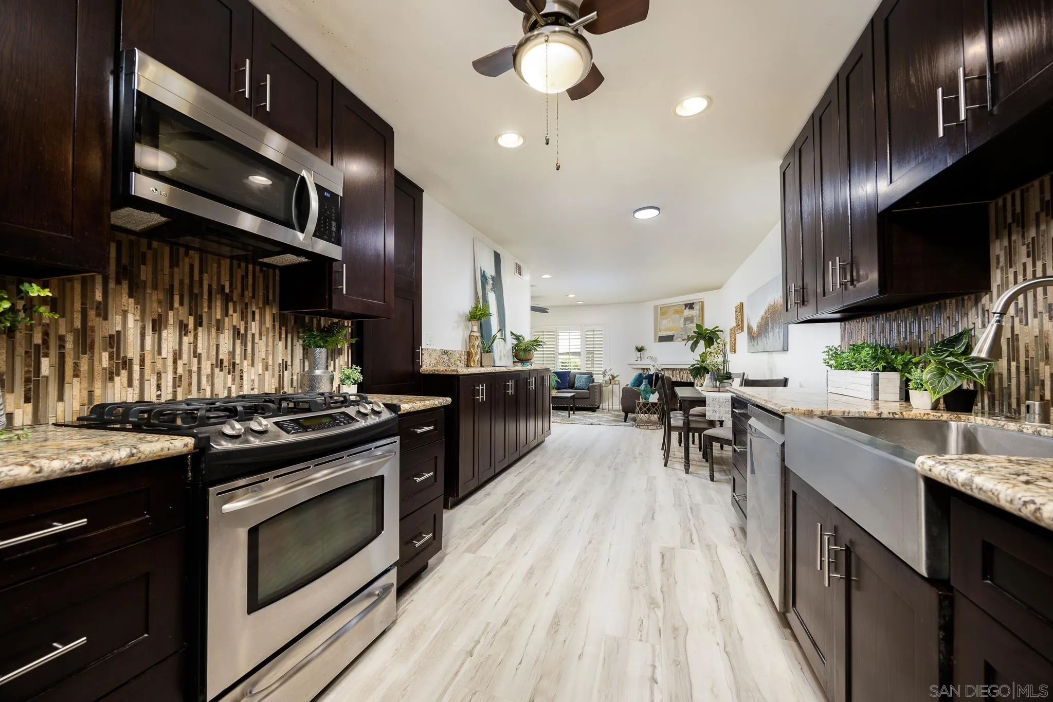 9829 Caspi Gardens Dr Unit 3