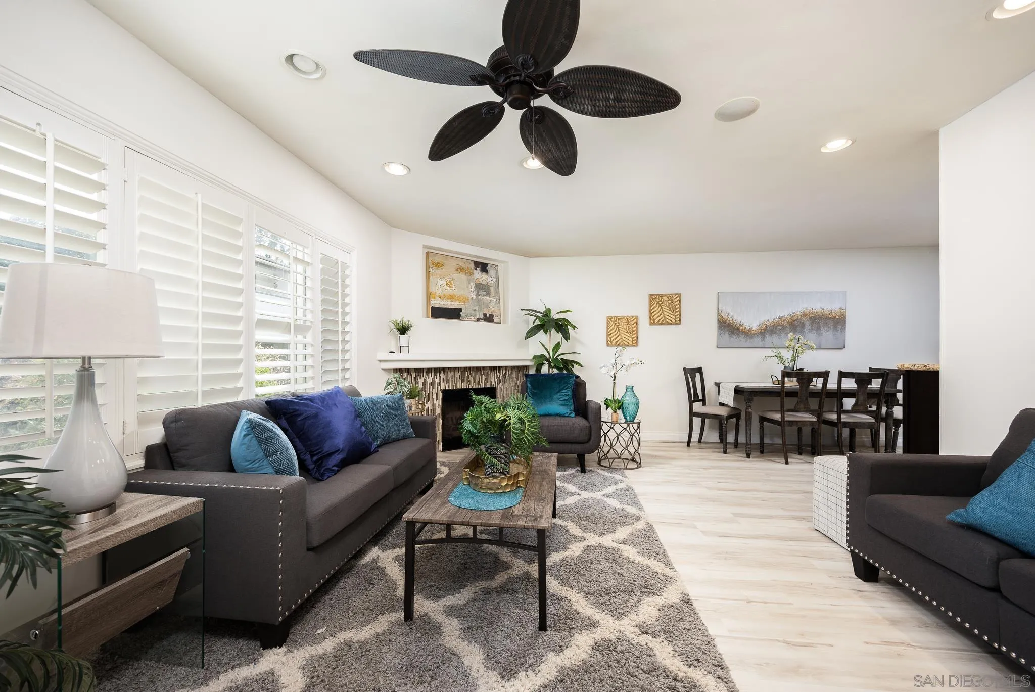 9829 Caspi Gardens Dr Unit 3