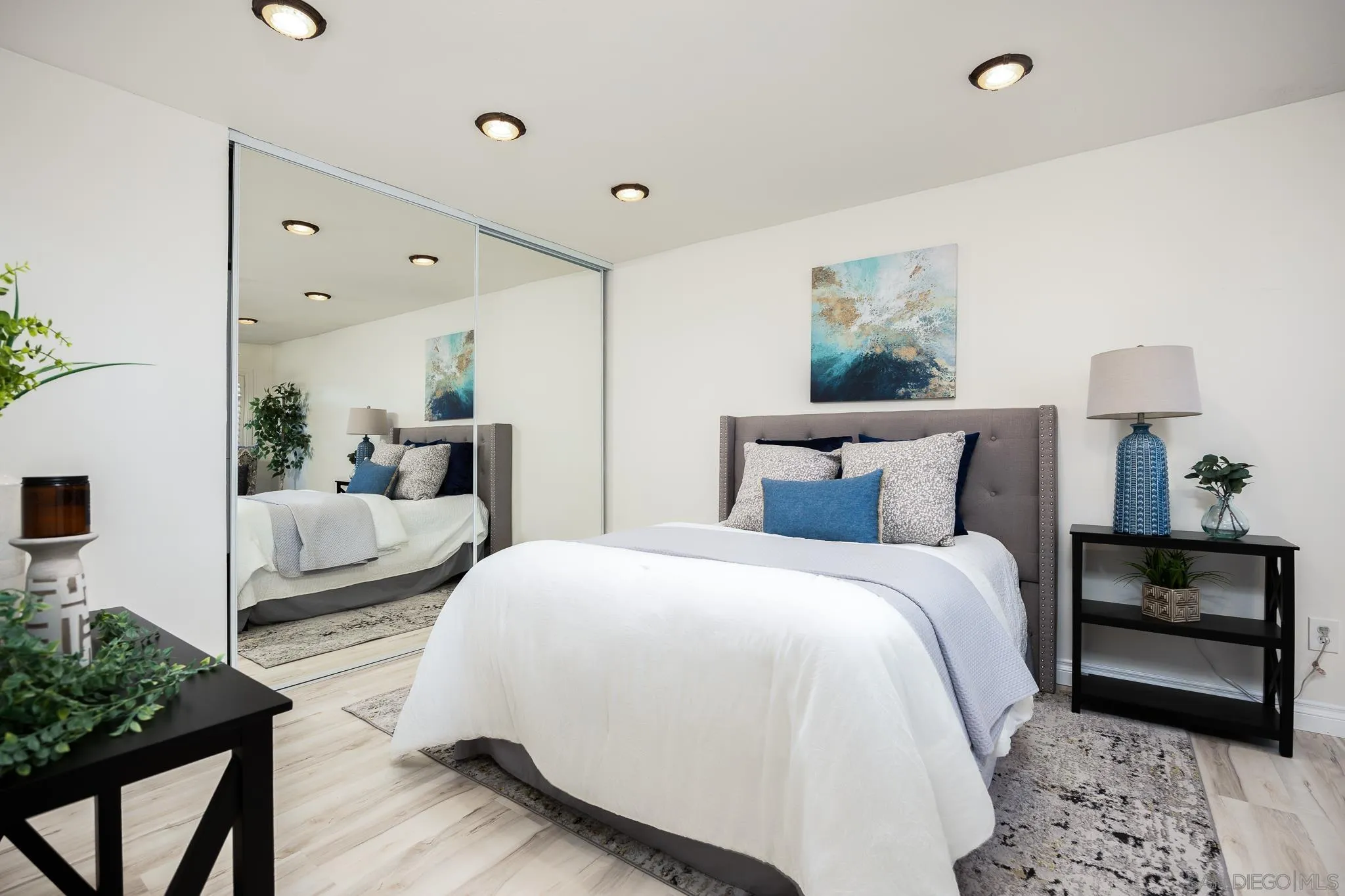 9829 Caspi Gardens Dr Unit 3