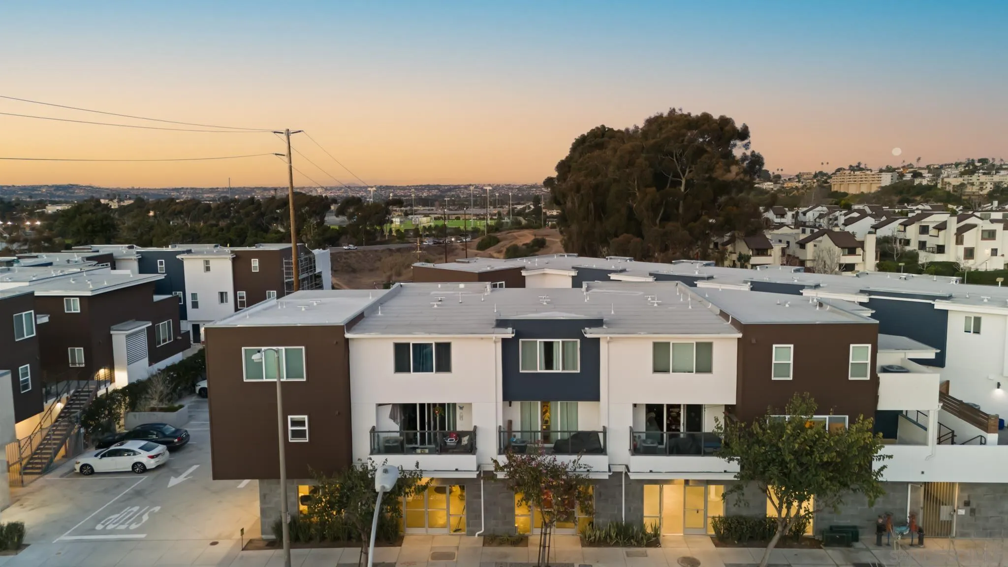 4100 Voltaire St Unit 102