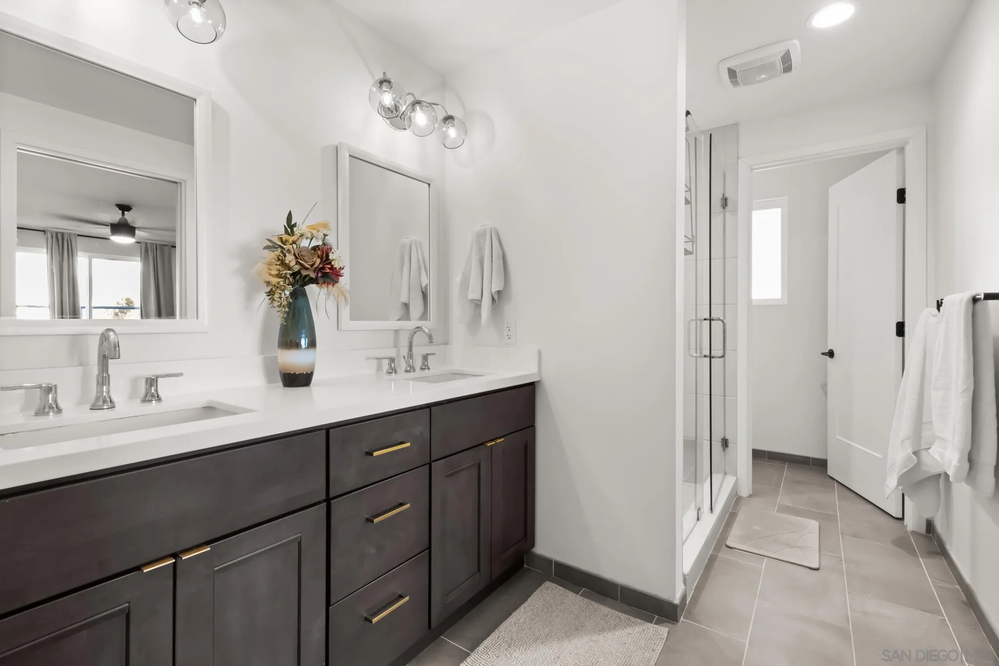 4100 Voltaire St Unit 102