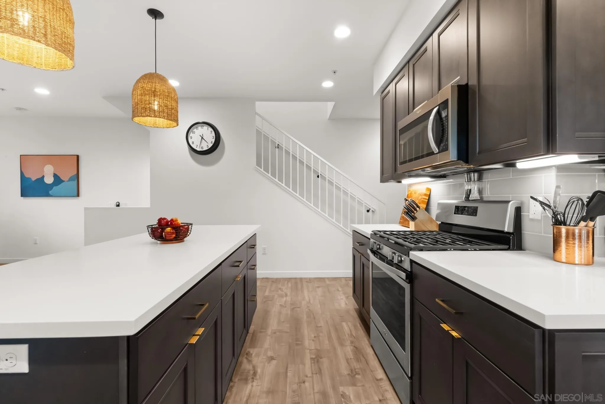 4100 Voltaire St Unit 102