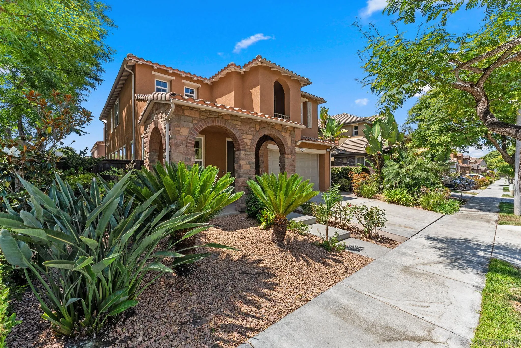 10449 Monterey Ridge Dr