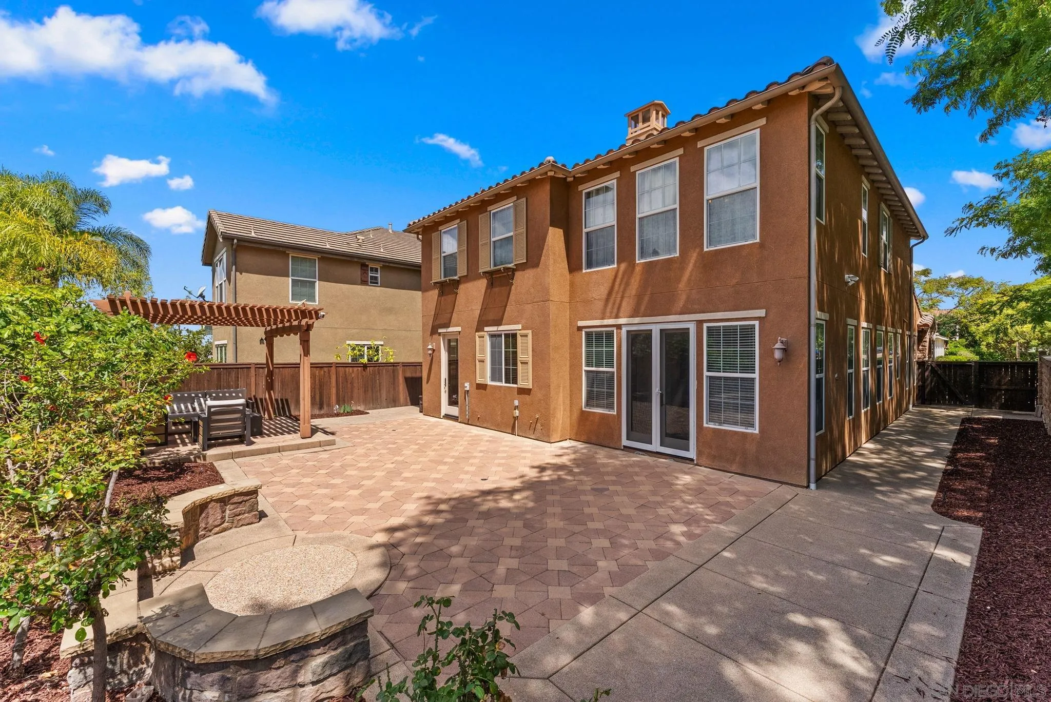 10449 Monterey Ridge Dr