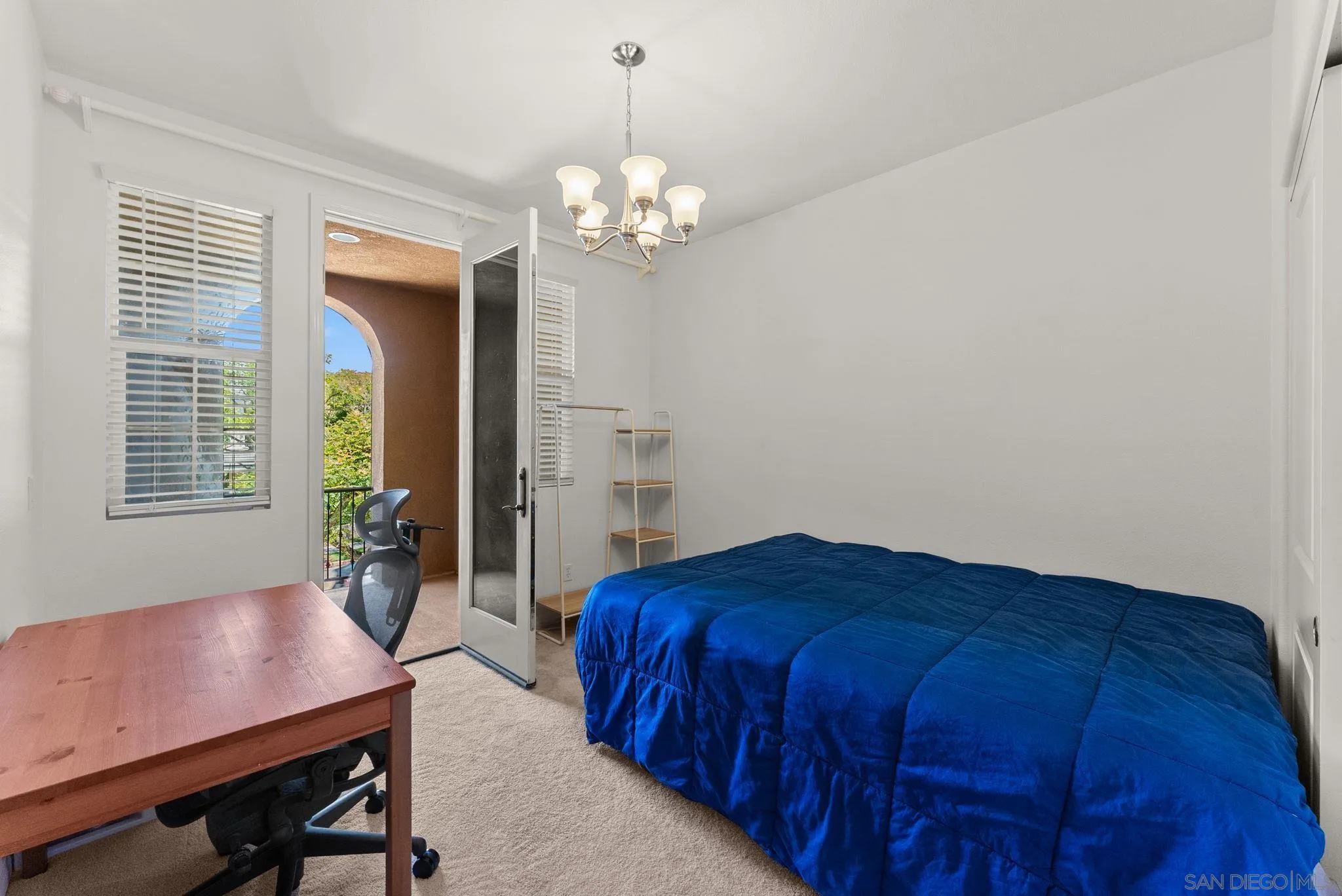10449 Monterey Ridge Dr