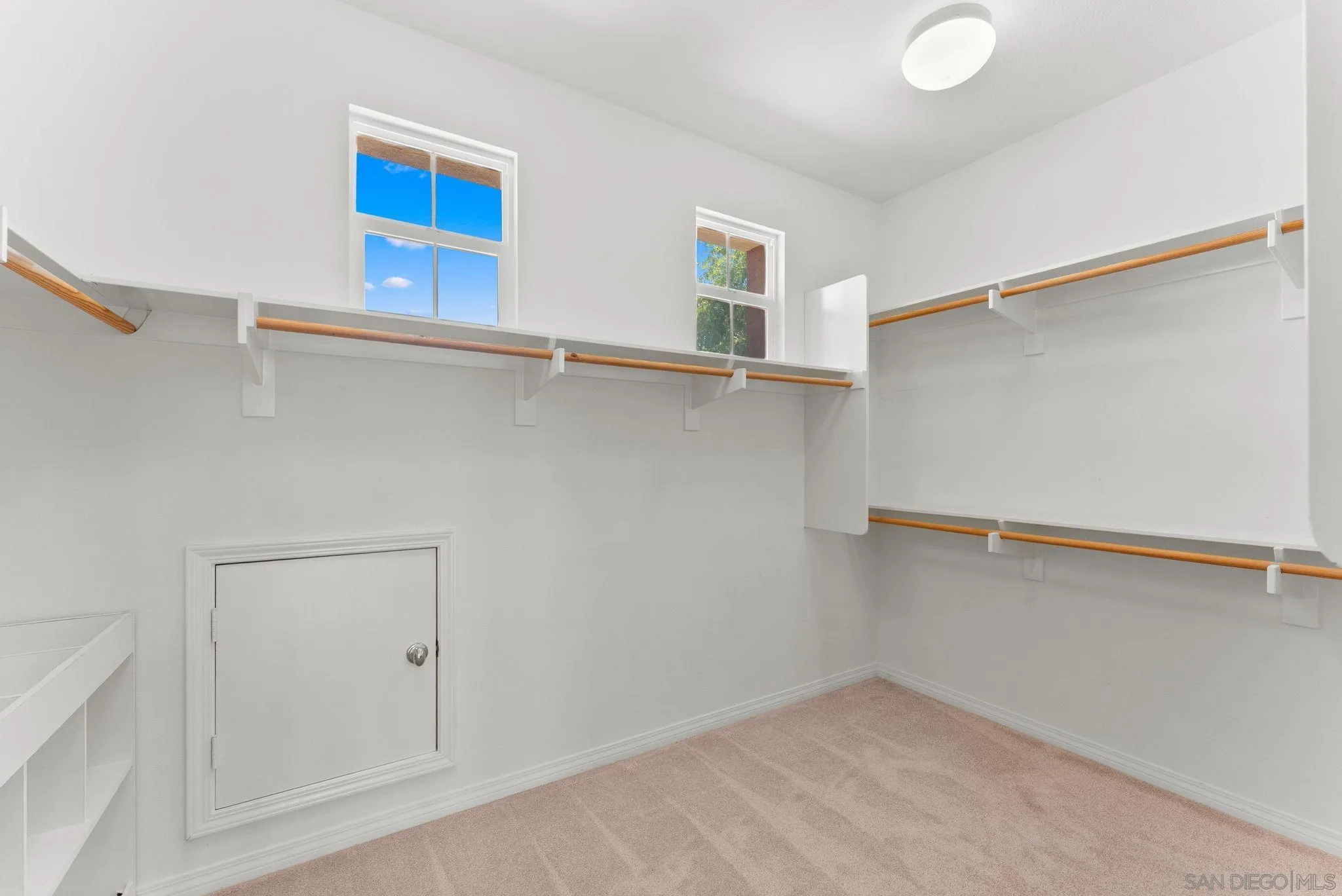10449 Monterey Ridge Dr