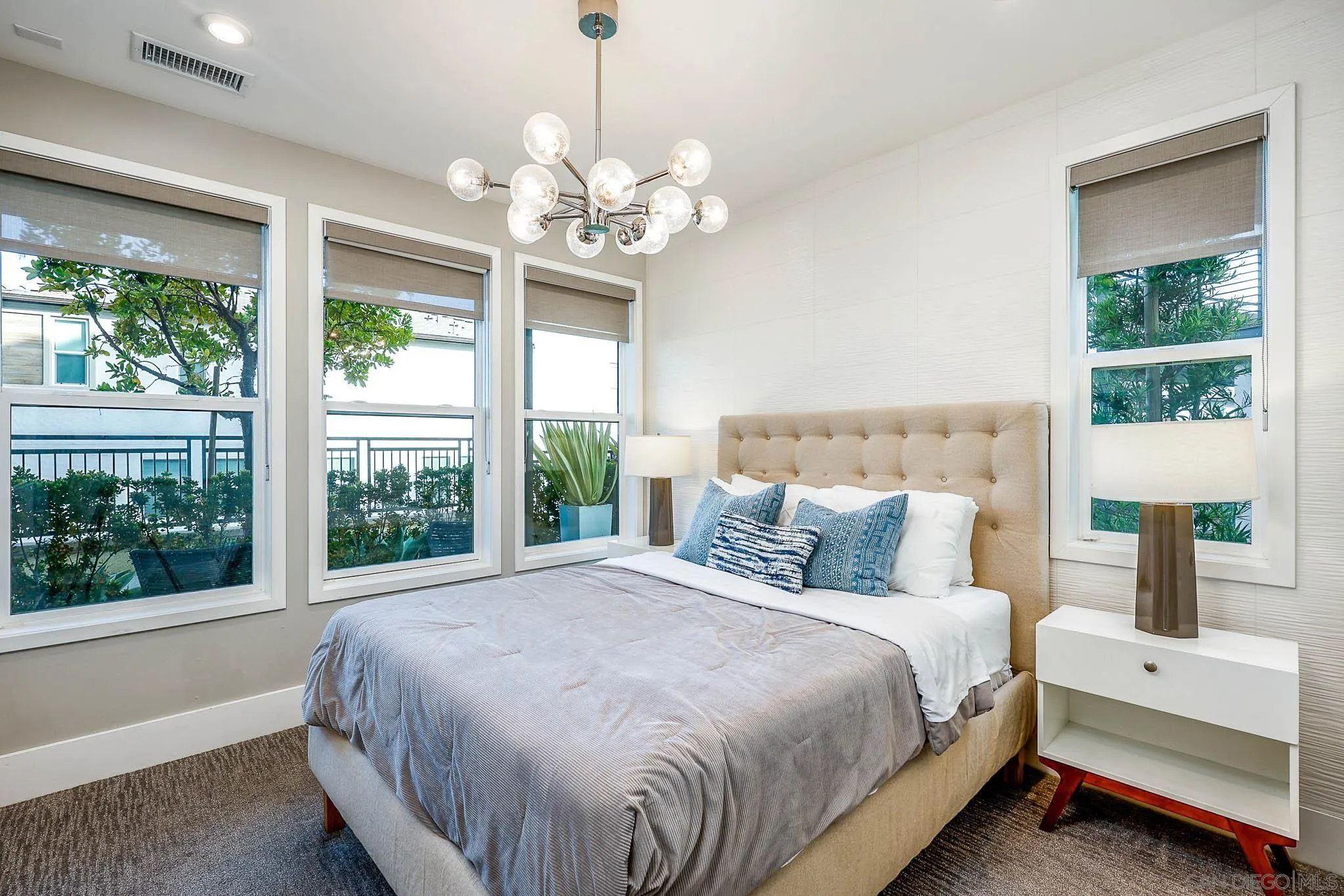 2858 Avella Cir