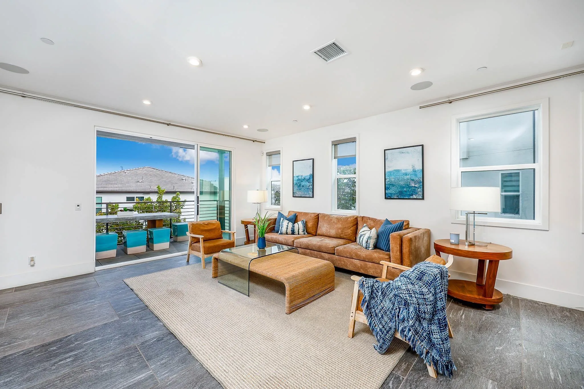 2858 Avella Cir