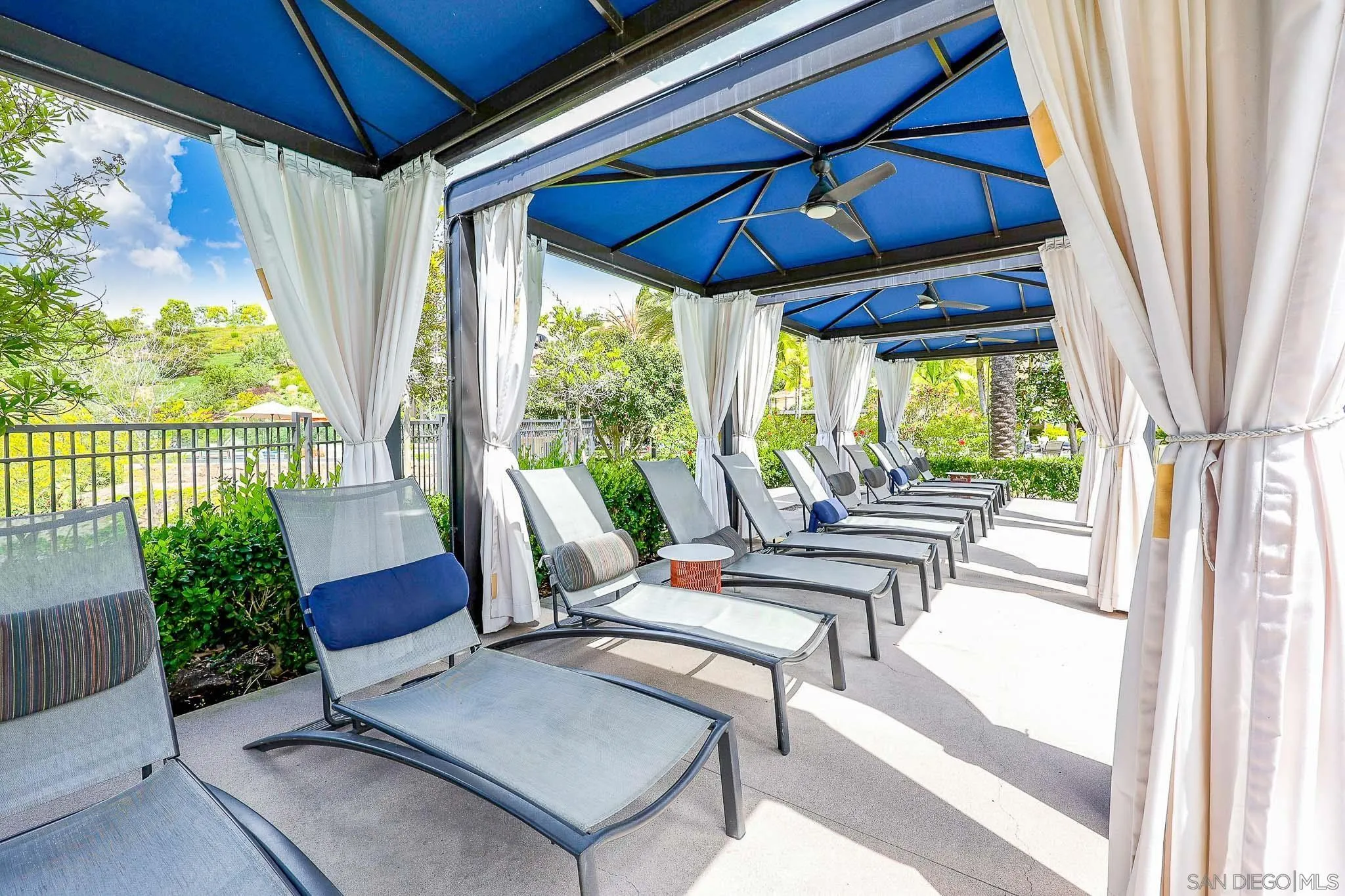 2858 Avella Cir