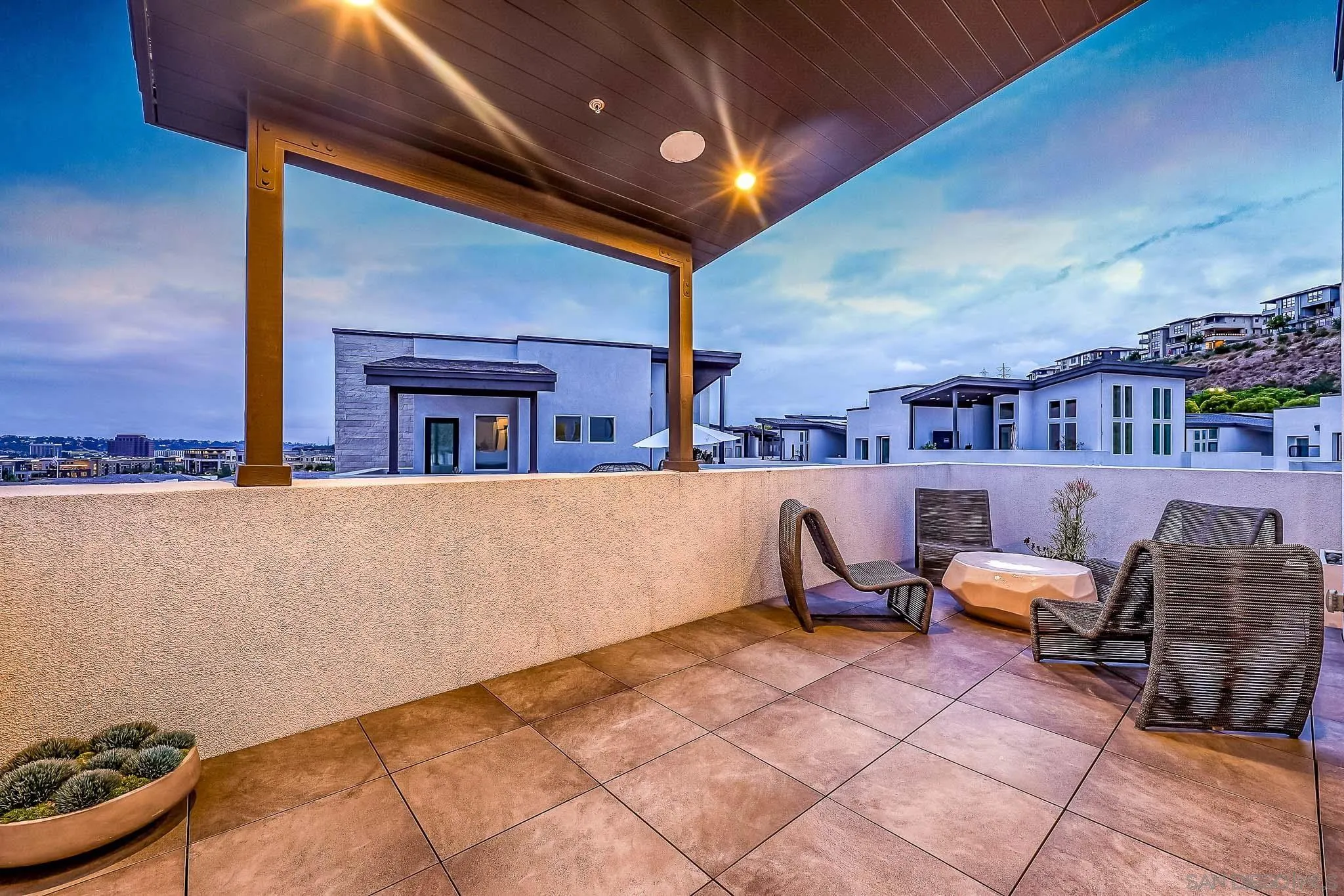 2858 Avella Cir