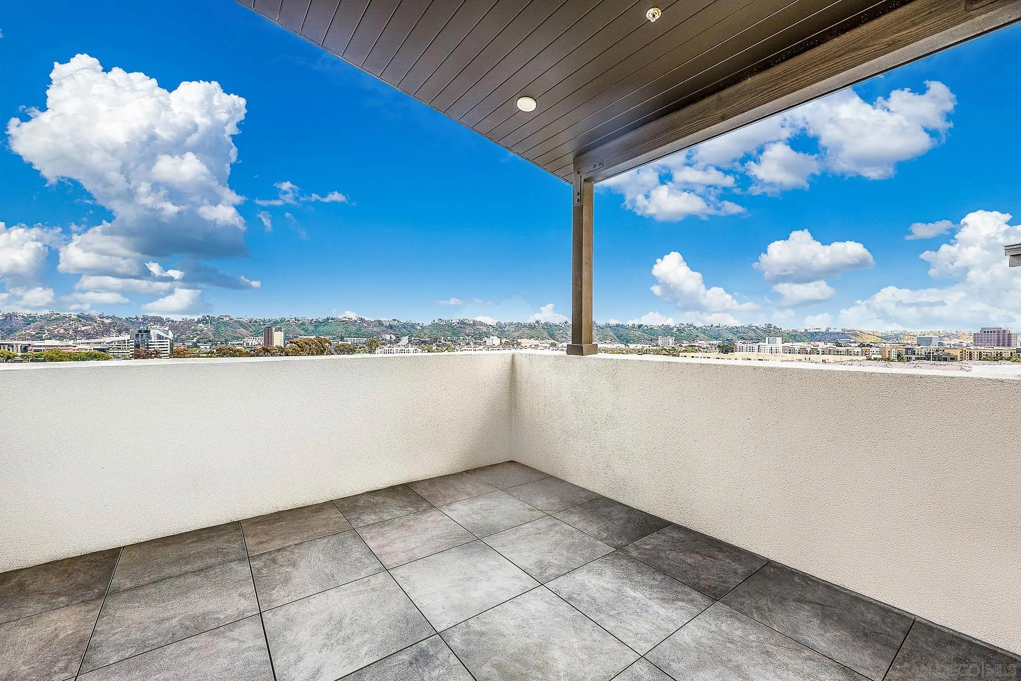 2858 Avella Cir