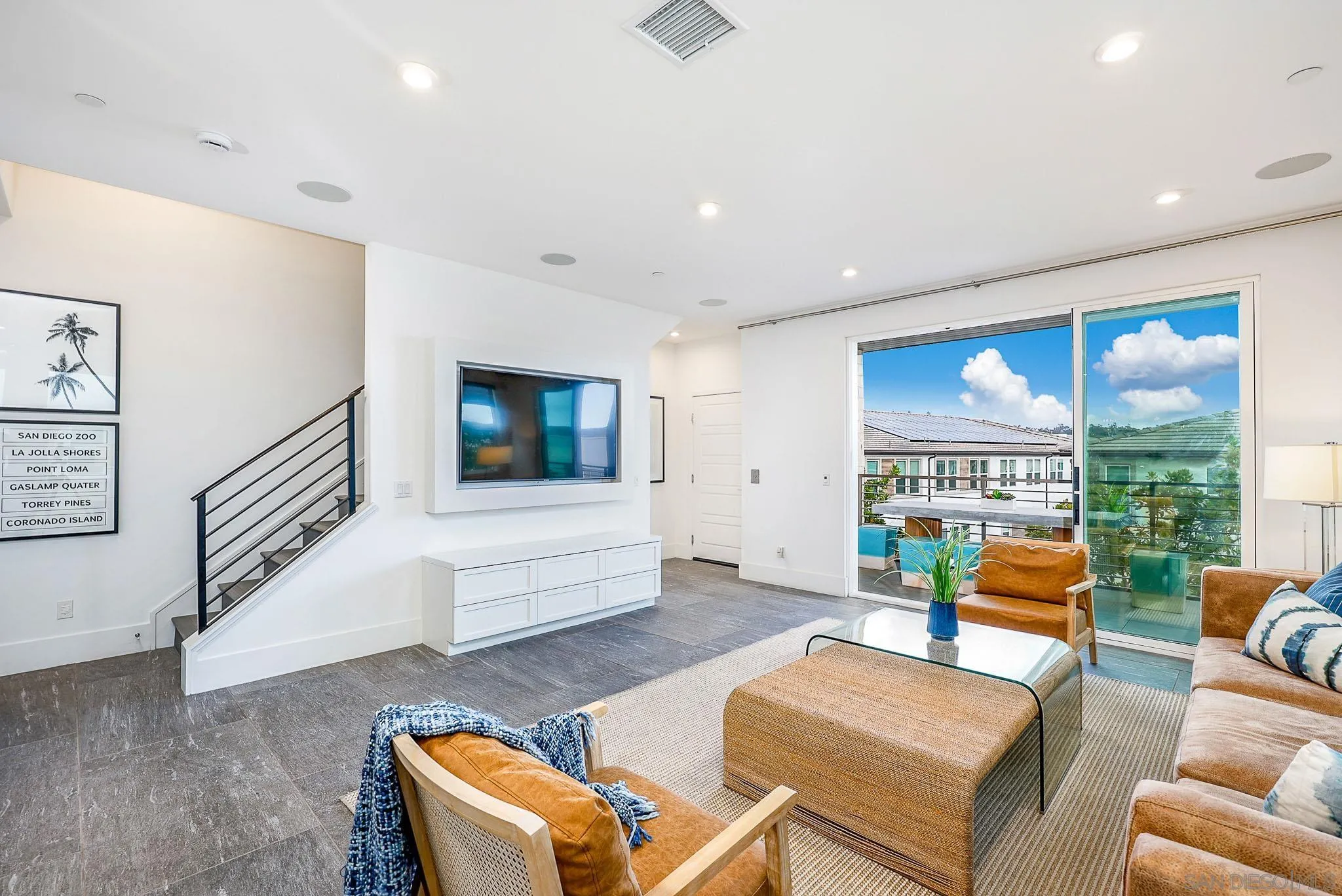 2858 Avella Cir