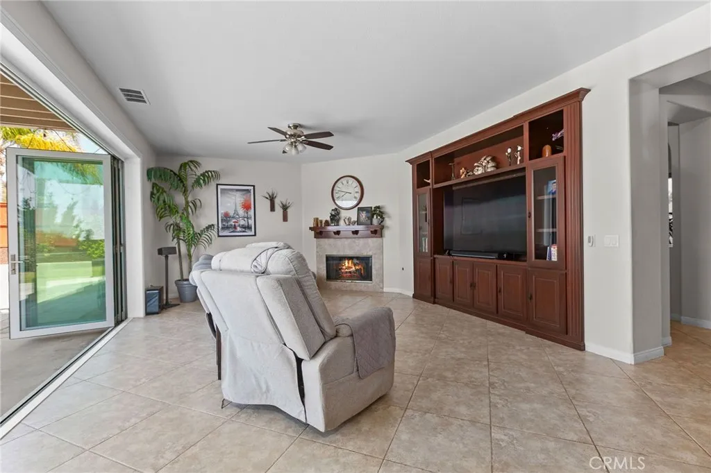 610 Ridgemont Circle