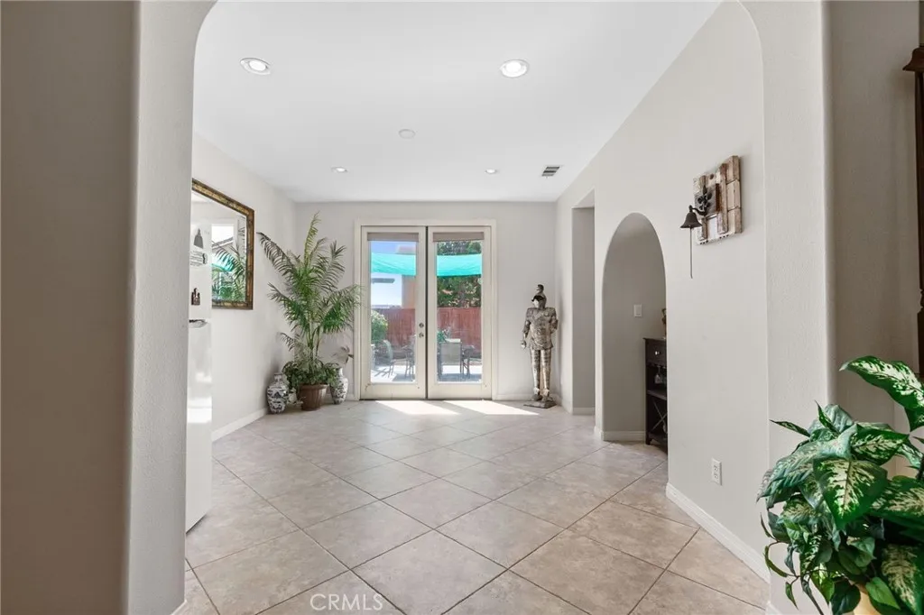 610 Ridgemont Circle