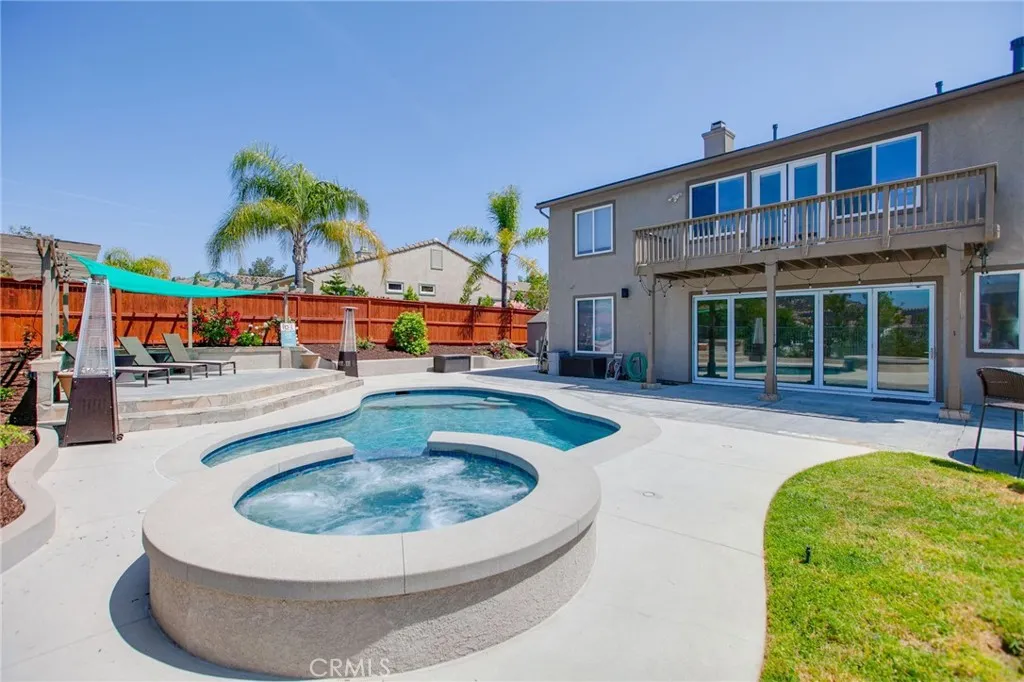 610 Ridgemont Circle