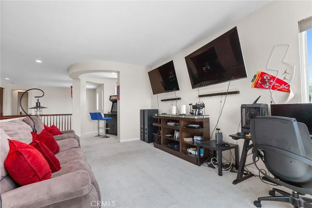 610 Ridgemont Circle