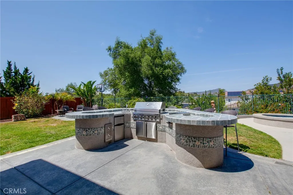 610 Ridgemont Circle