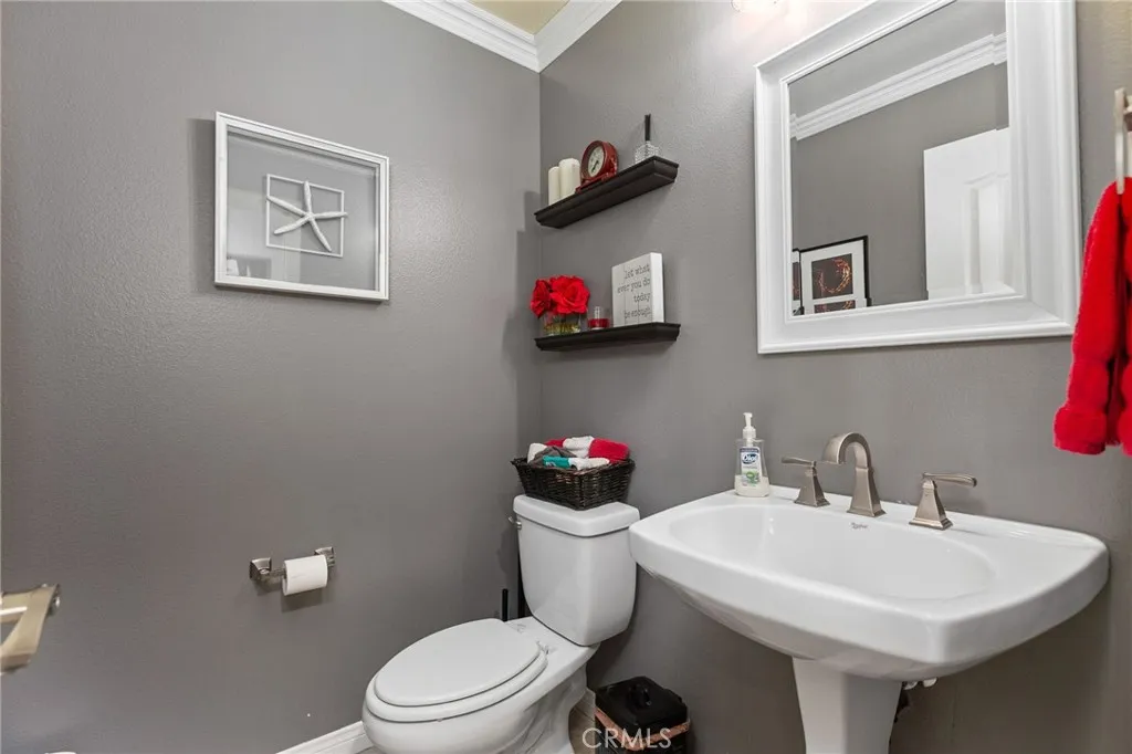 610 Ridgemont Circle