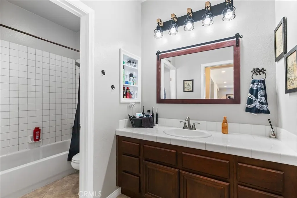 610 Ridgemont Circle