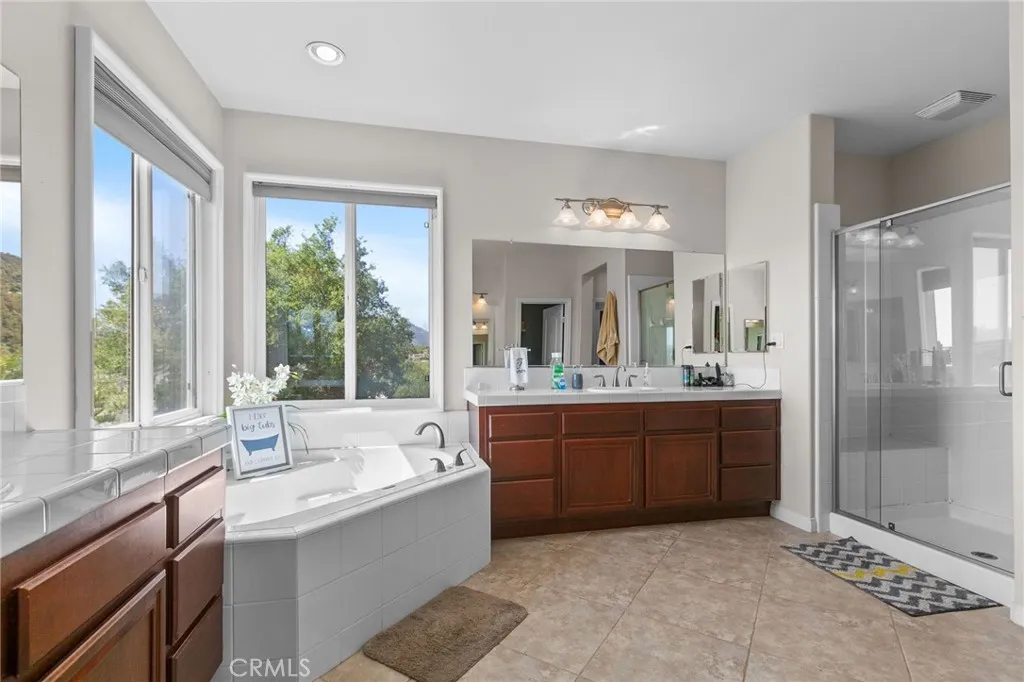 610 Ridgemont Circle