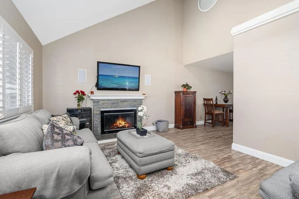 1009 Nightingale Place