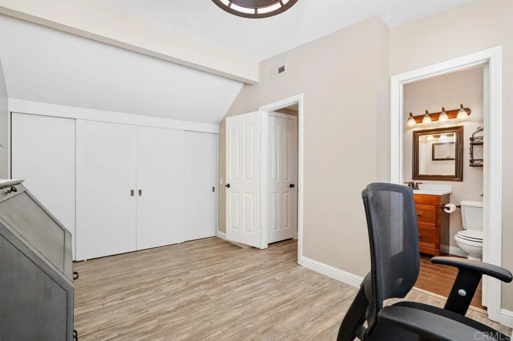 1009 Nightingale Place