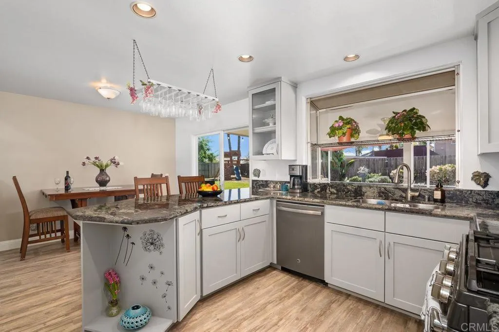 1009 Nightingale Place