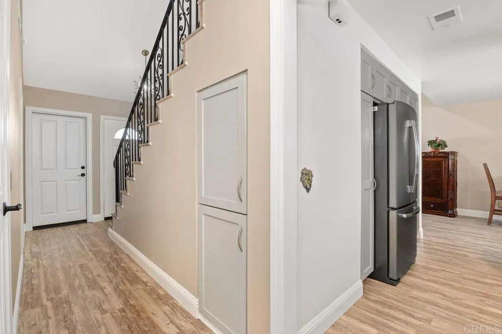 1009 Nightingale Place