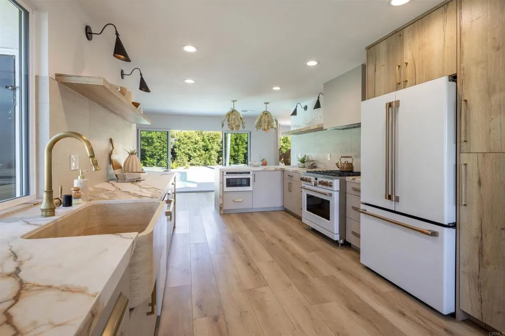 1711 Grandview Street