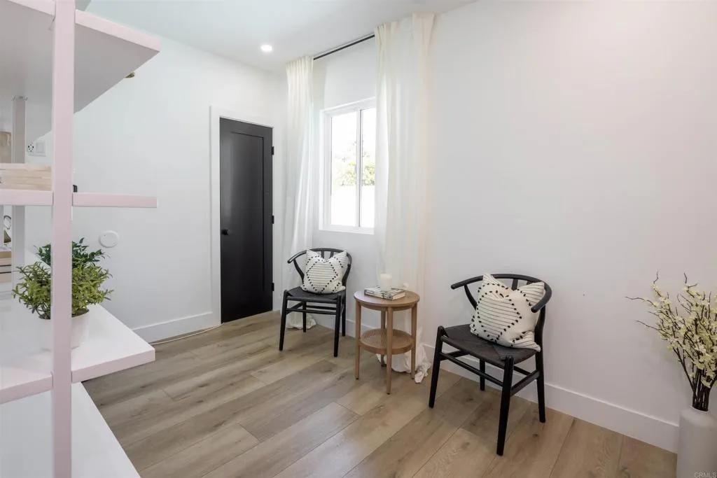 1711 Grandview Street