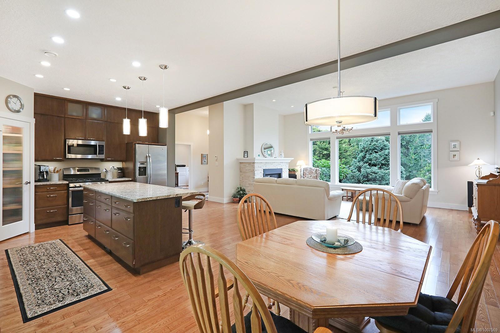 1726 Kincora Grove