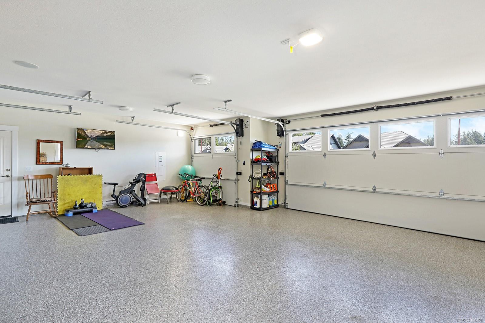 2782 Sheffield Cres
