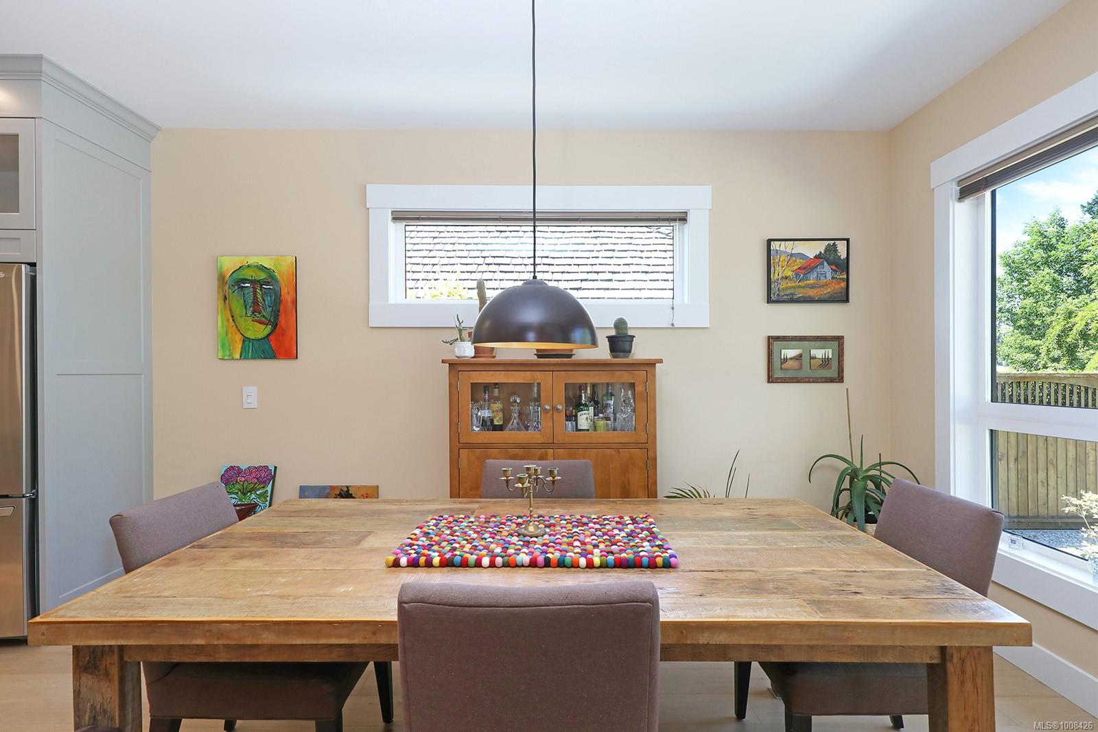 2782 Sheffield Cres