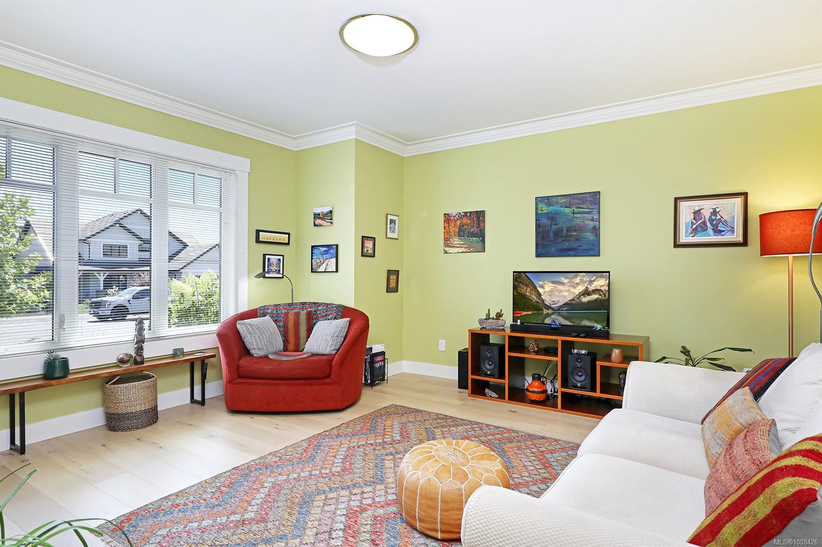 2782 Sheffield Cres