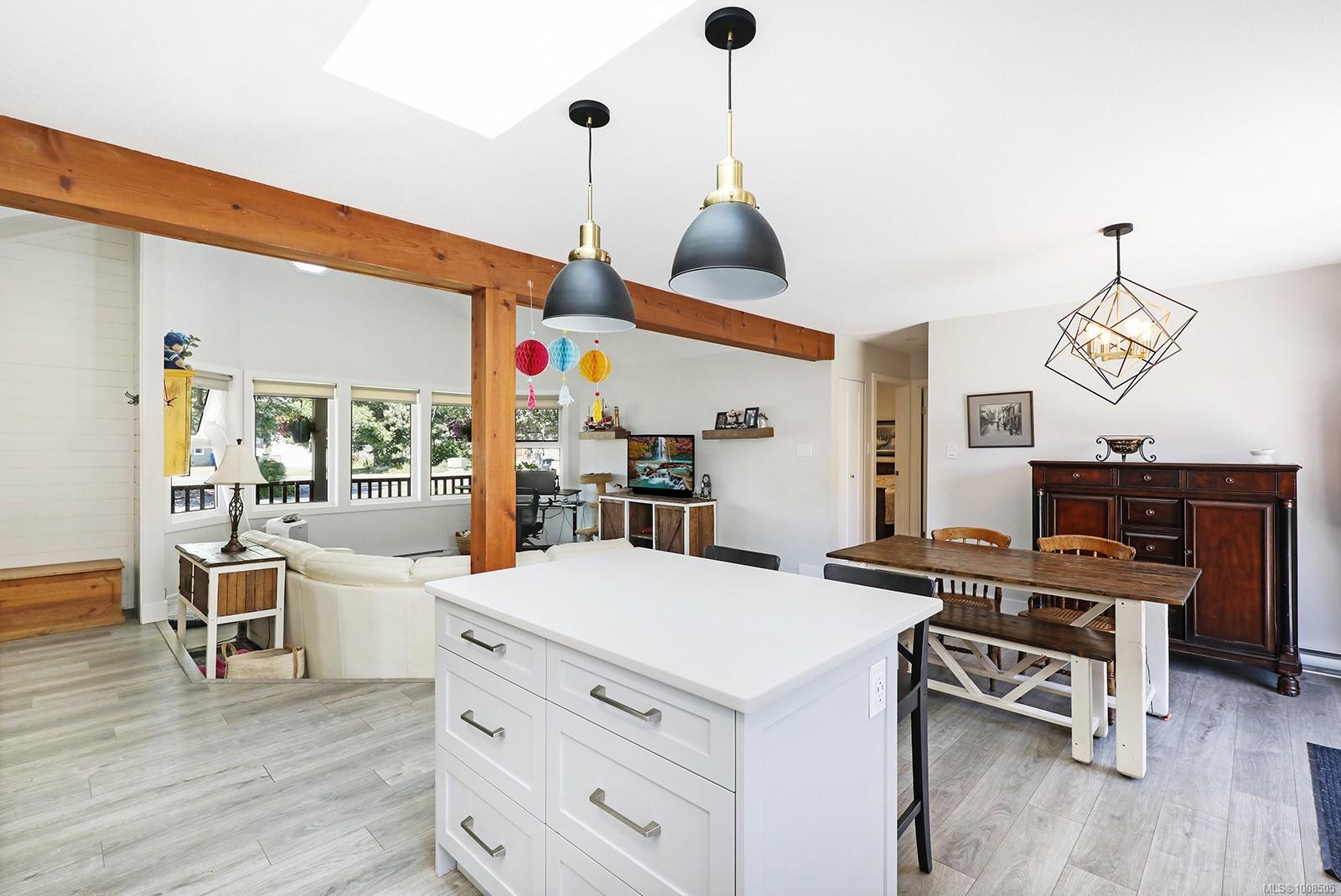 2695 Carstairs Dr