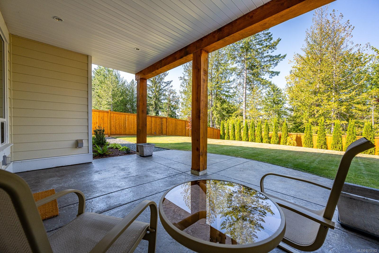 3248 Klanawa Cres