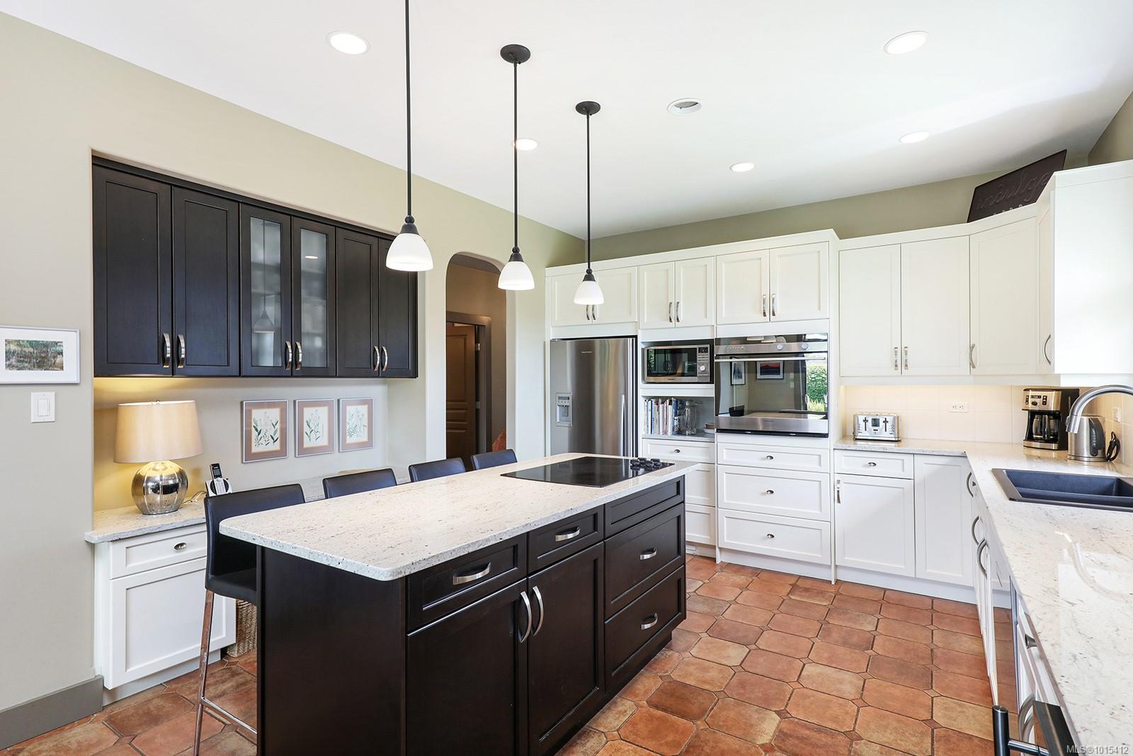 3399 Crown Isle Dr # 221