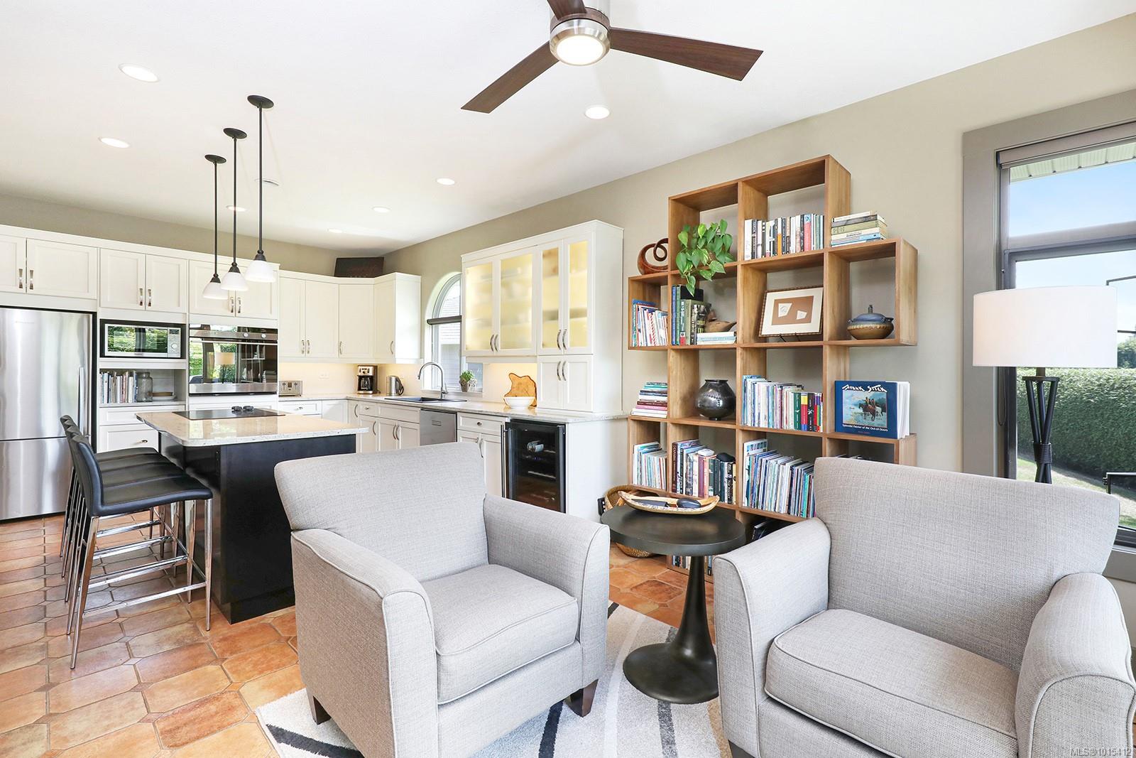 3399 Crown Isle Dr # 221