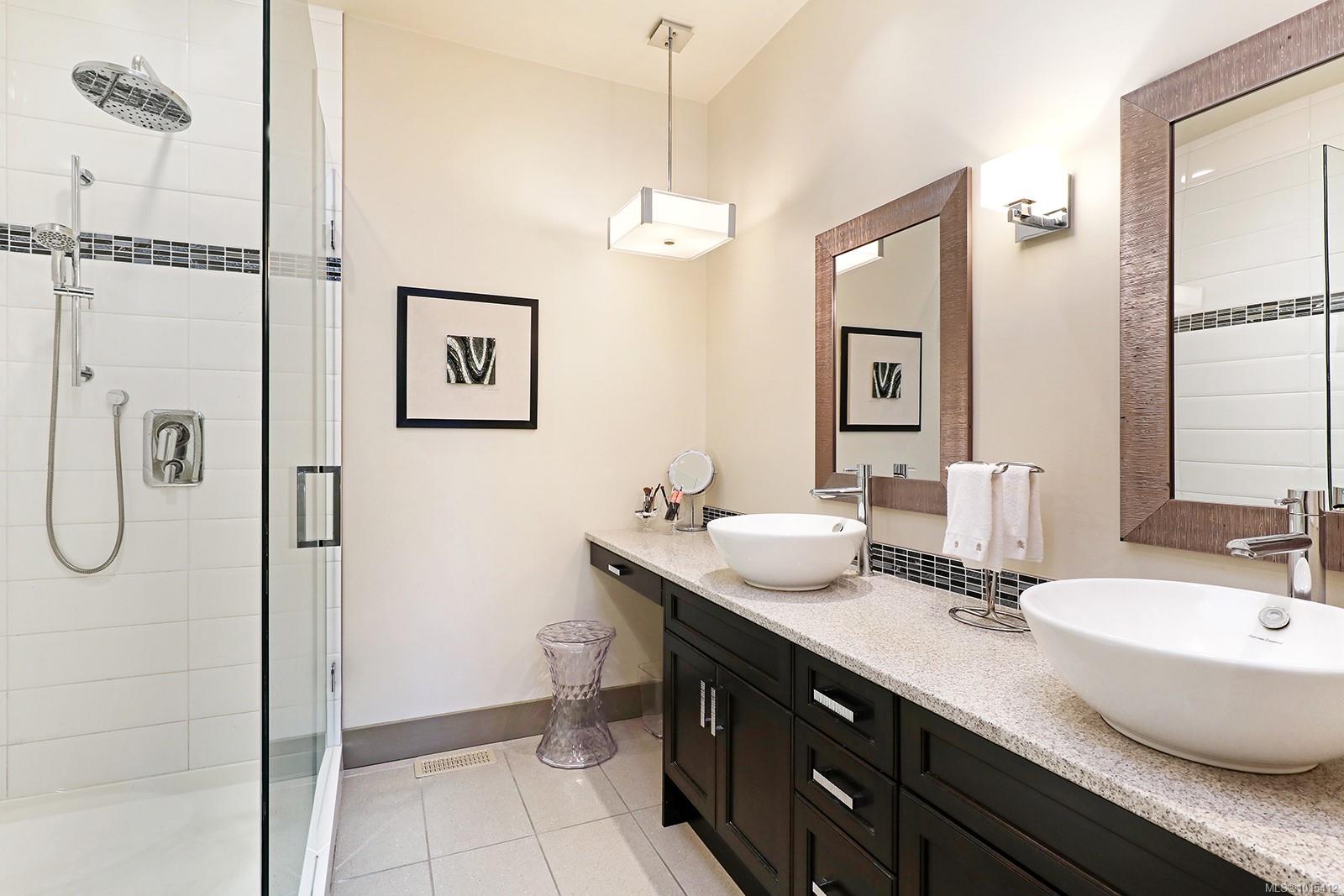 3399 Crown Isle Dr # 221