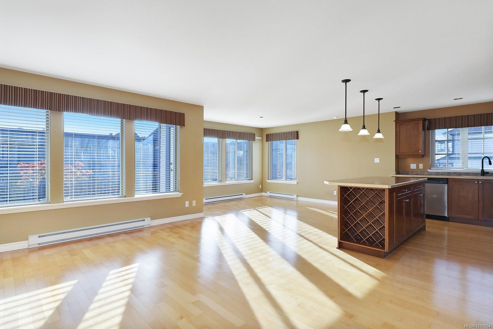 1705 Comox Ave Unit: 203