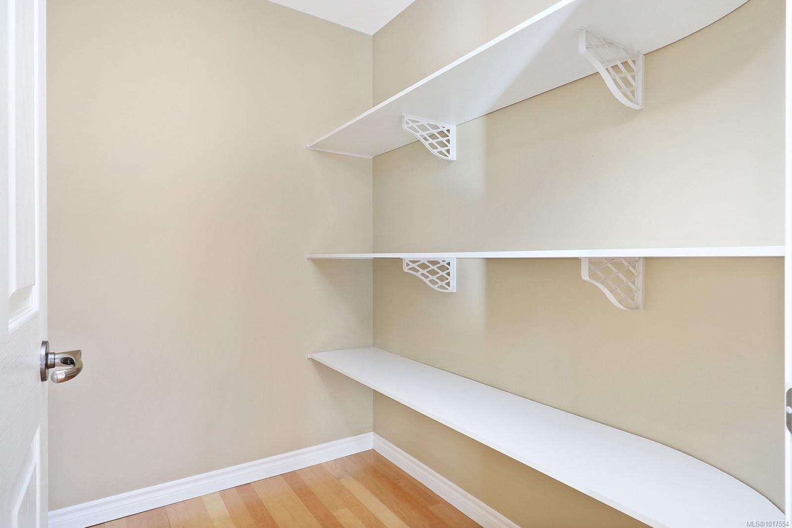 1705 Comox Ave Unit: 203