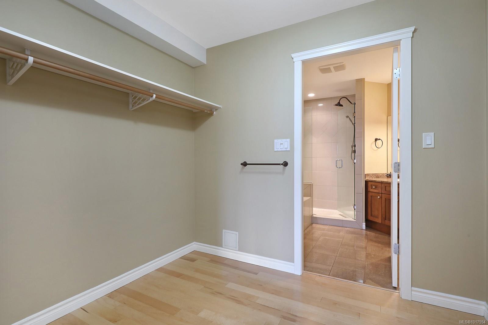 1705 Comox Ave Unit: 203