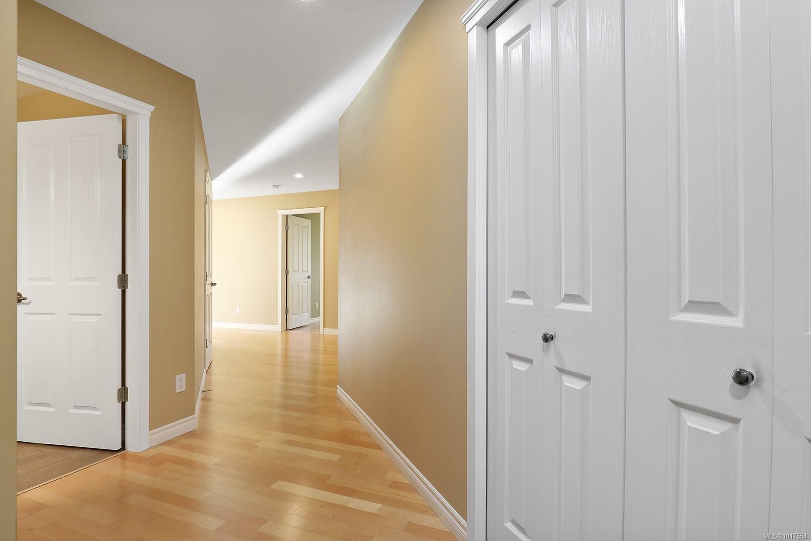 1705 Comox Ave Unit: 203