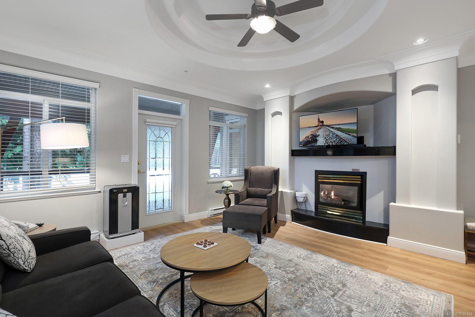 366 Clubhouse Dr, Courtenay Unit: 907/908A