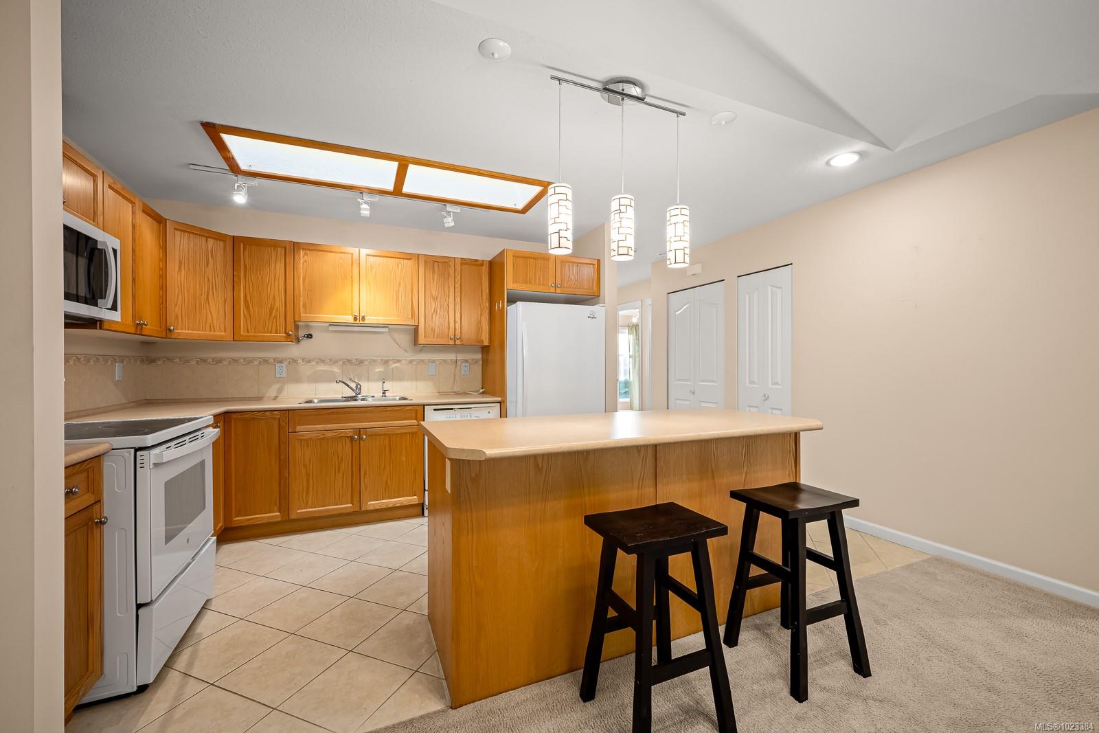 1919 St. Andrews Pl # 117