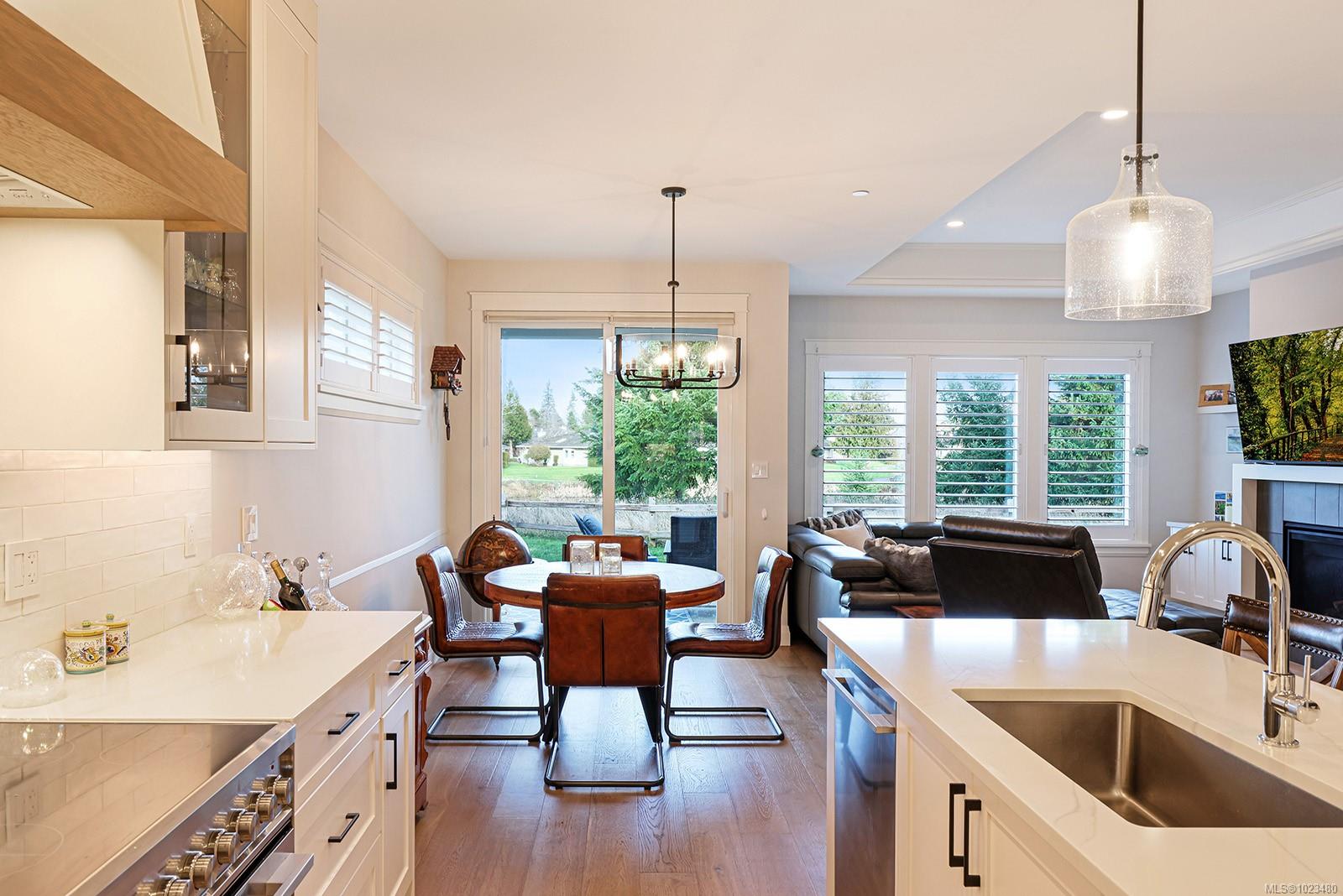 1444 Crown Isle Dr # 108