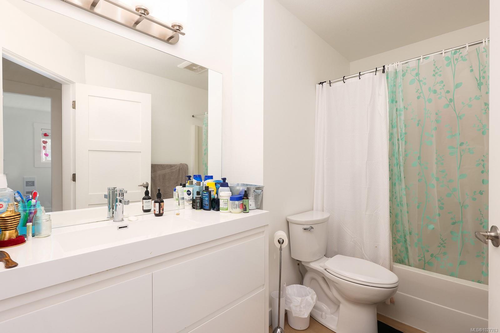 1540 Piercy Ave # 203