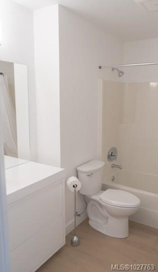 1540 Piercy Ave # 203