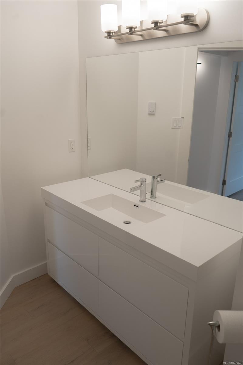 1540 Piercy Ave # 203